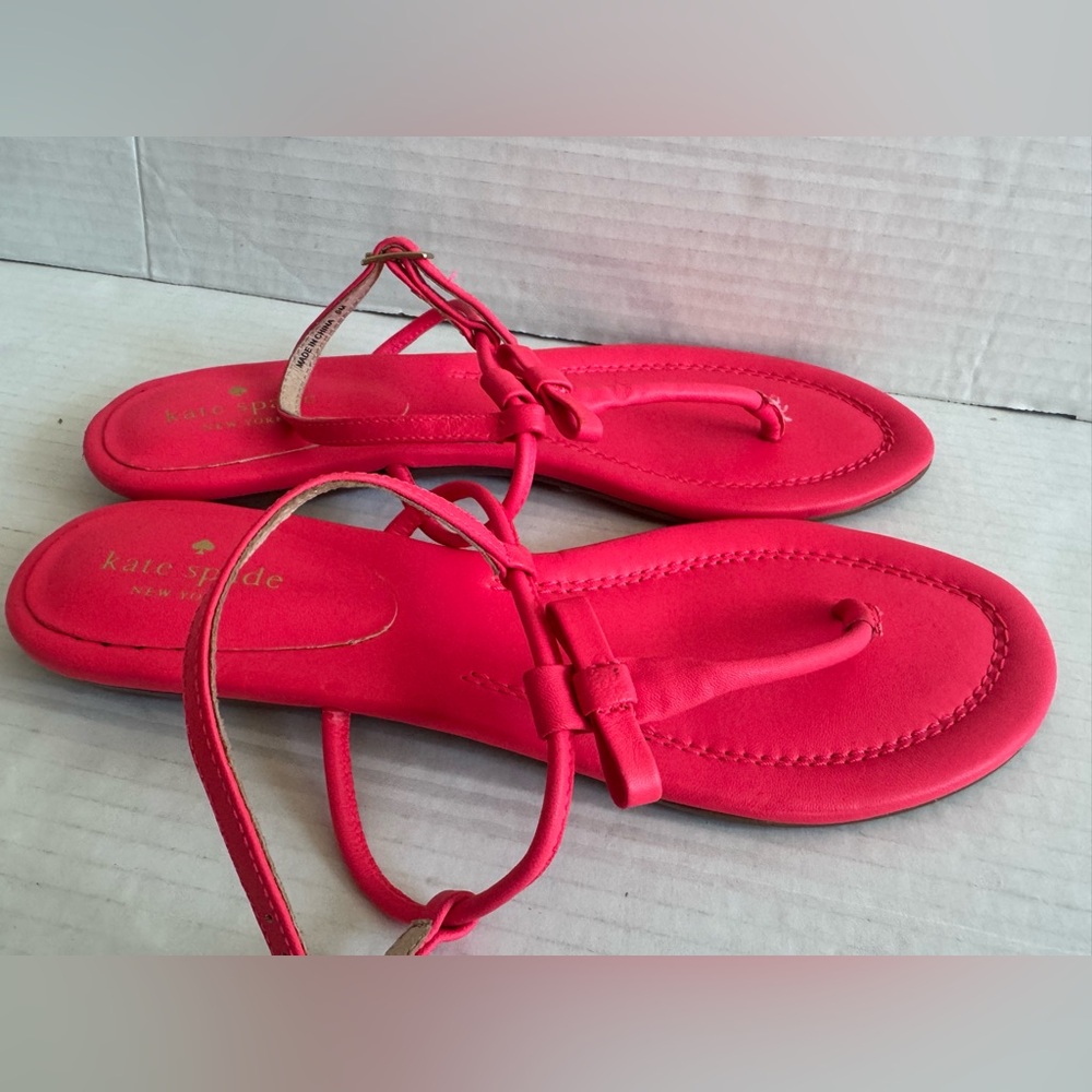 NEW Kate Spade Women’s Bow hot‎ pink sandals shoes size 9